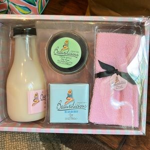 Beautilcious 4pc bath set